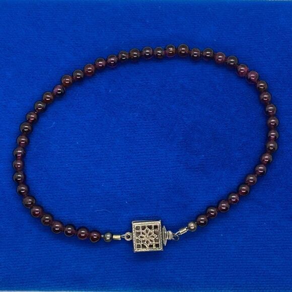 💛 925 3mm Garnet Bead Bracelet - Picture 2 of 5